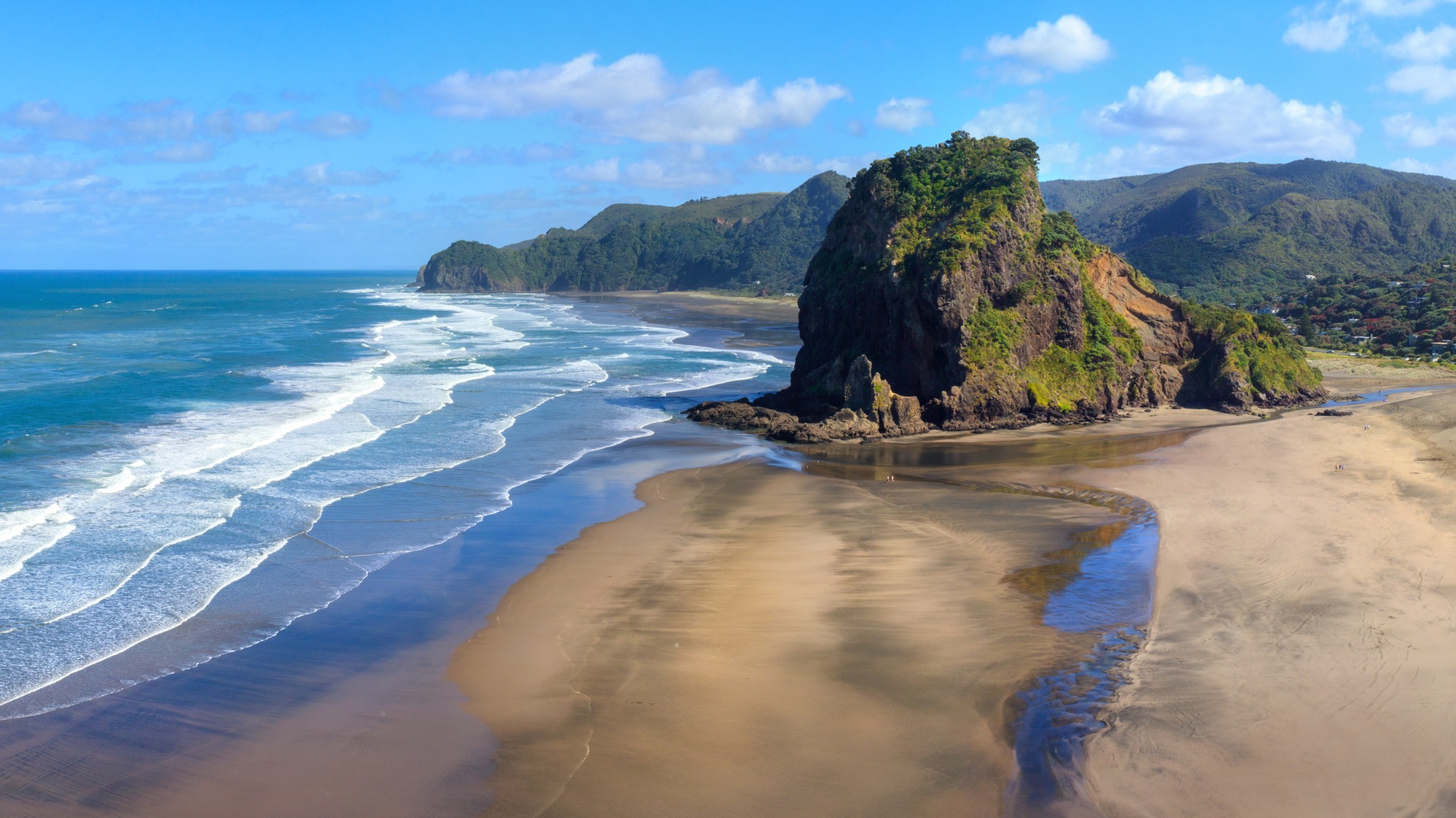 Piha Beach